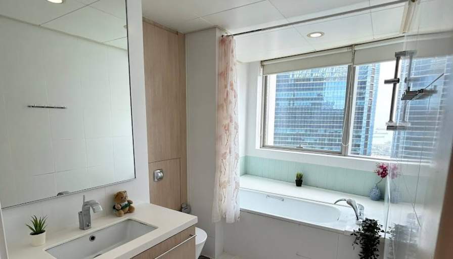 VVA EI's room