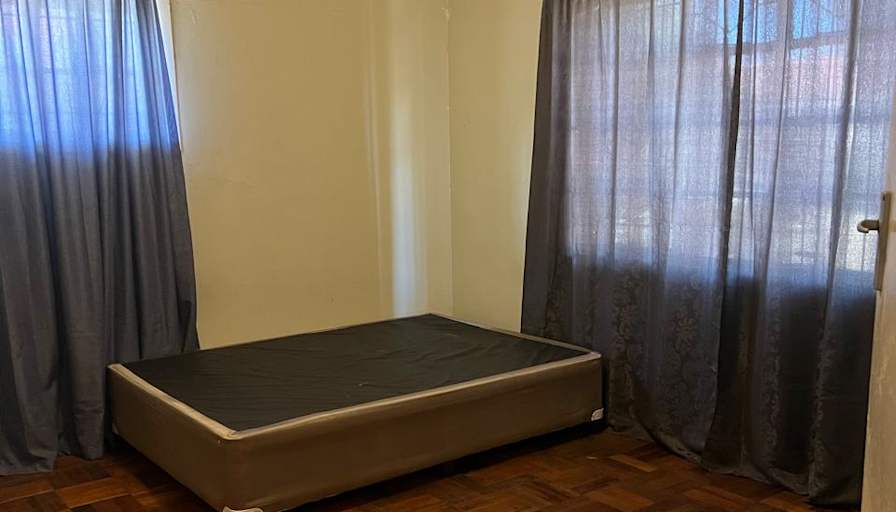 Pascha's room