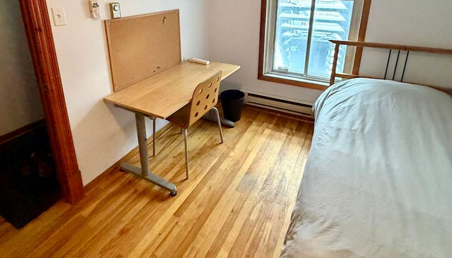 Dan's room
