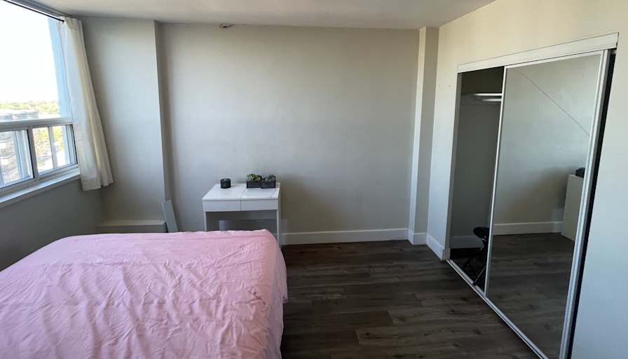 Nathaly's room
