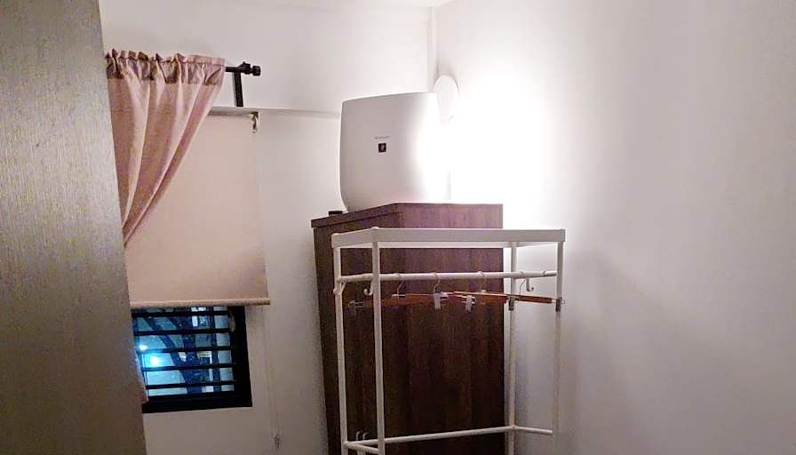 ai ling's room