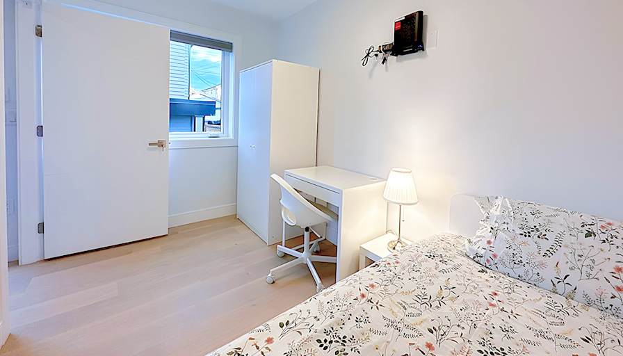 Shirin's room