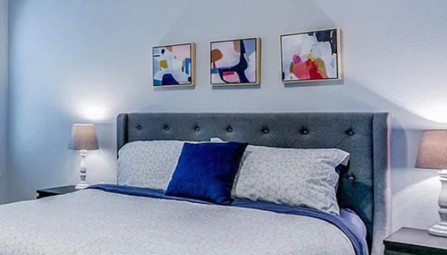 Lisa's room