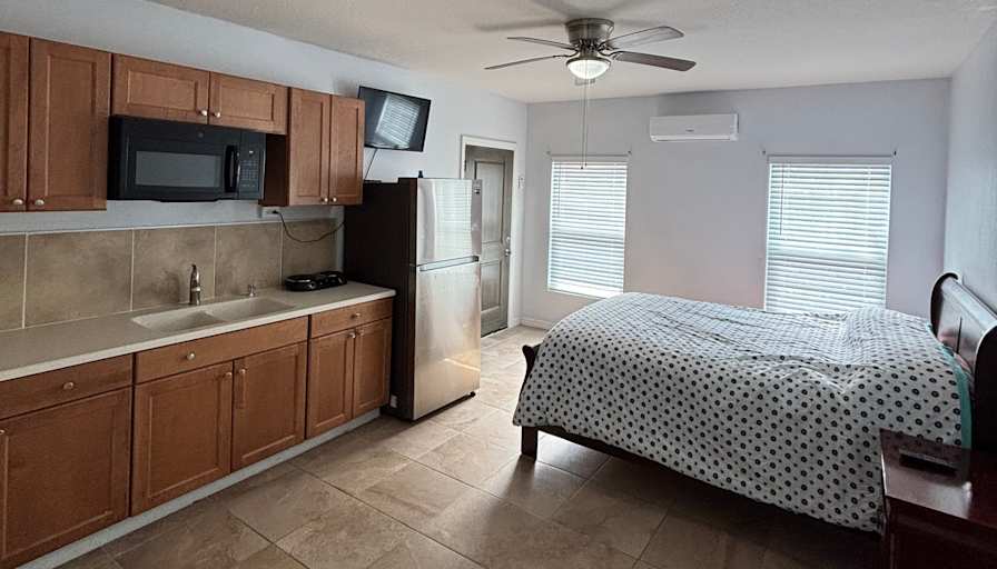 Jose's room