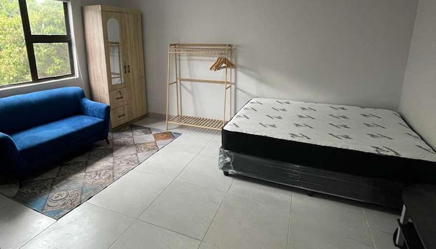 Donovan's room