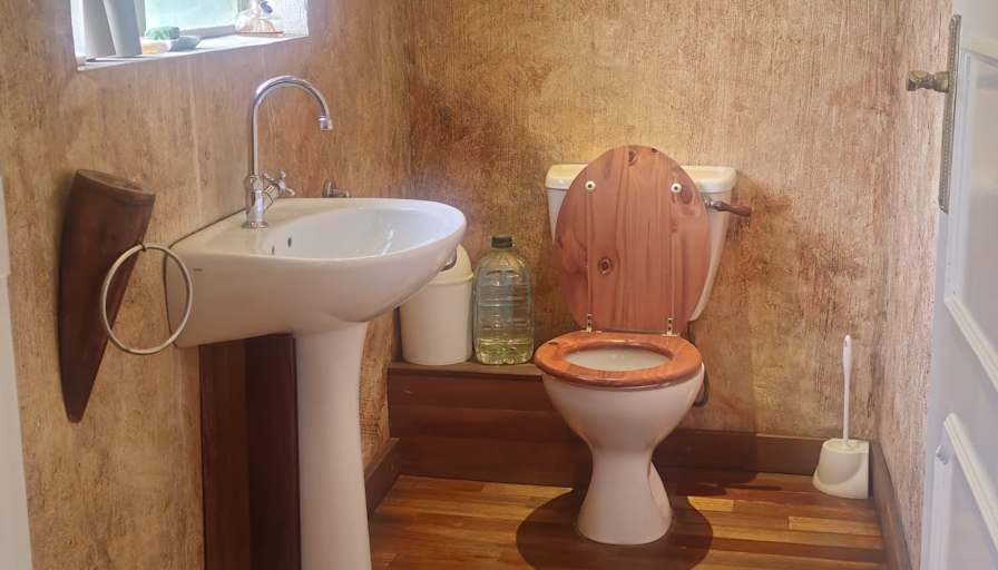 Landsdowne Bryanston's room