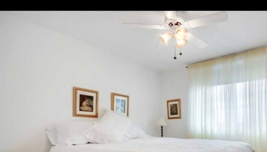 Suzanne's room