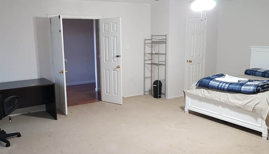 Karl's room