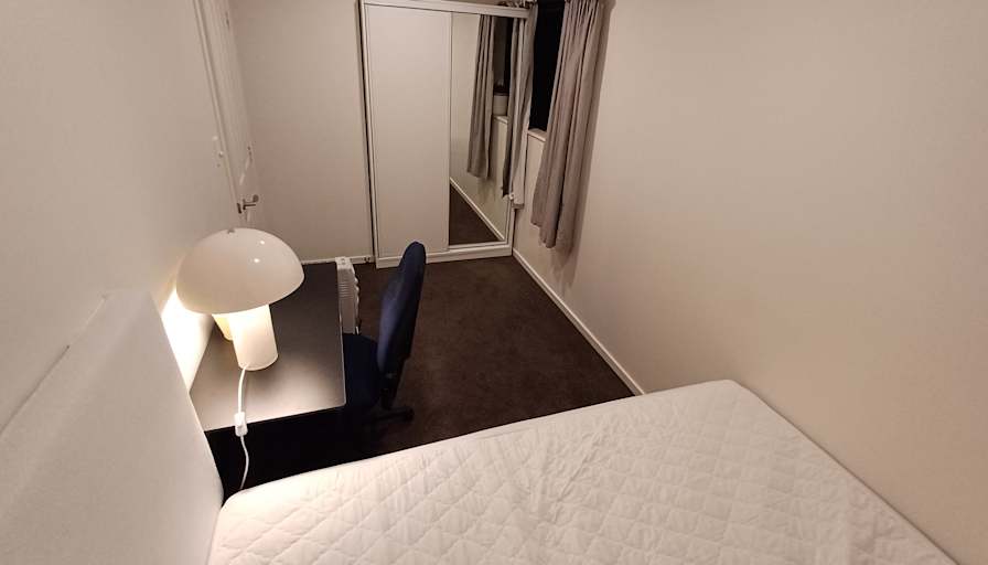 Jon's room