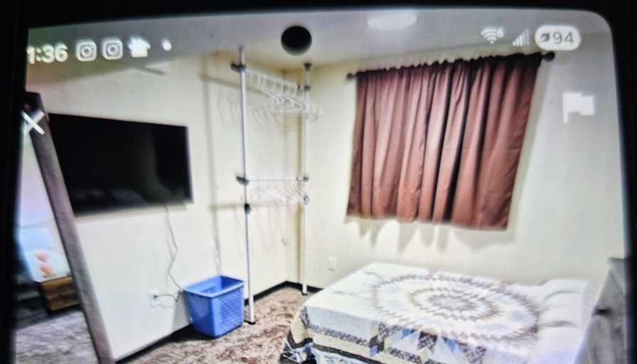 Thomas's room