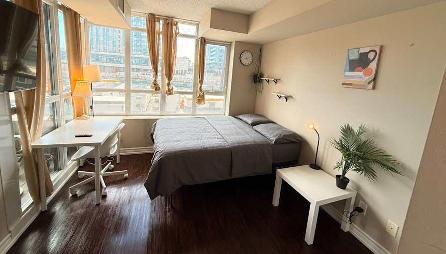 Helia's room
