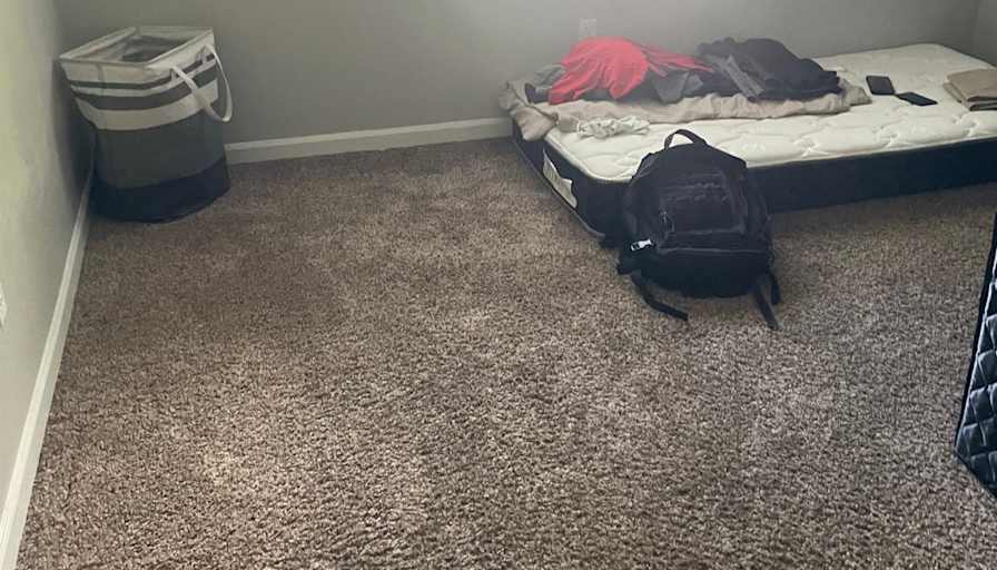 Nuwe's room