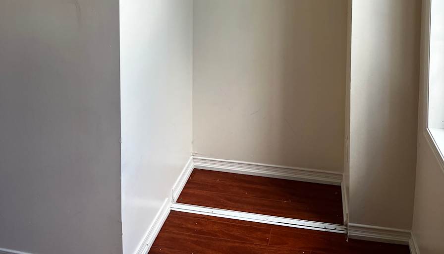 Henry Nguyen's room
