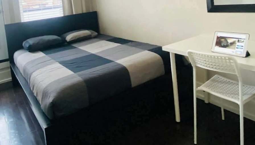 Jingle's room