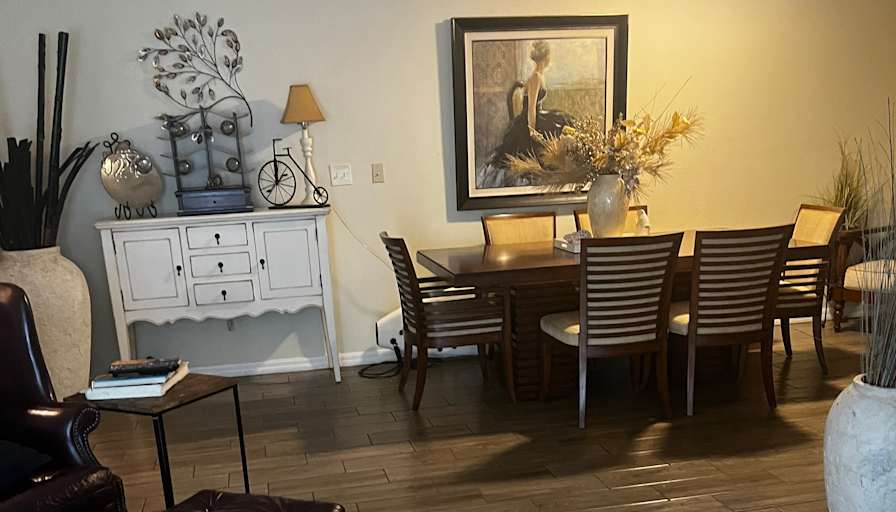 Victoria's room