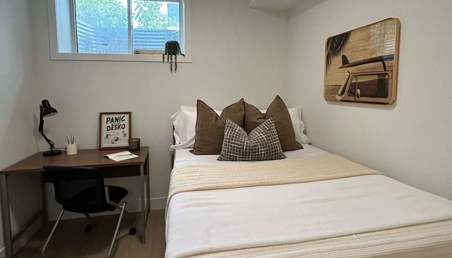 devon B's room