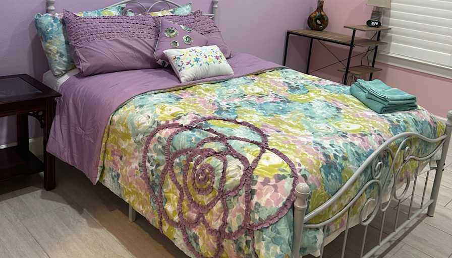 Samina Ansari's room