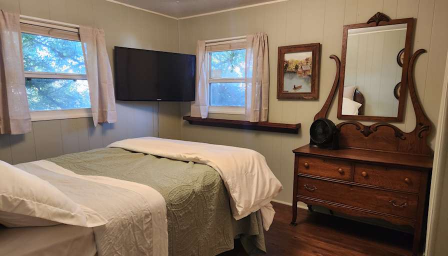 Ronald Czerepak's room
