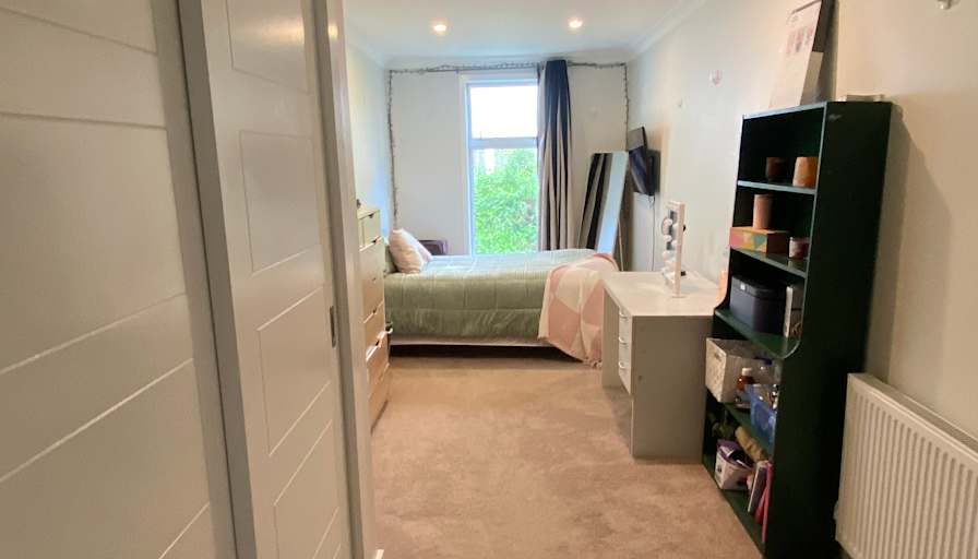 Kaitlyn's room