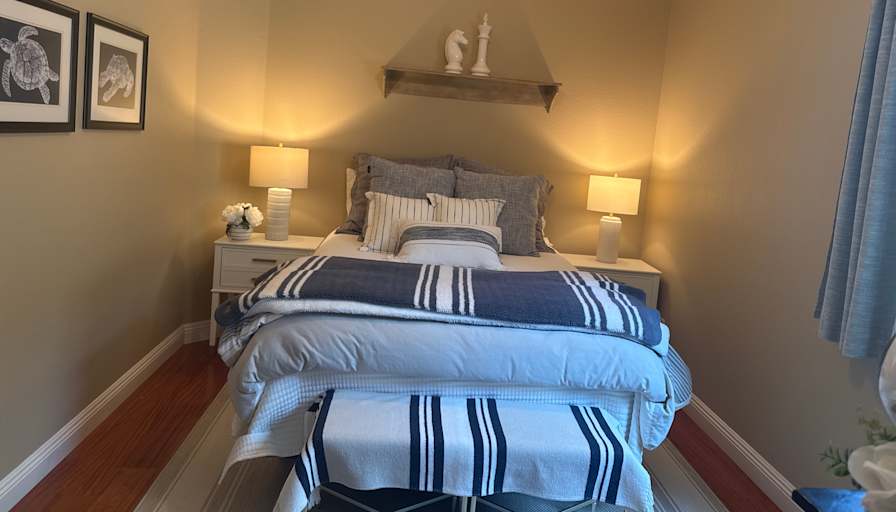 Gloria  Walker's room