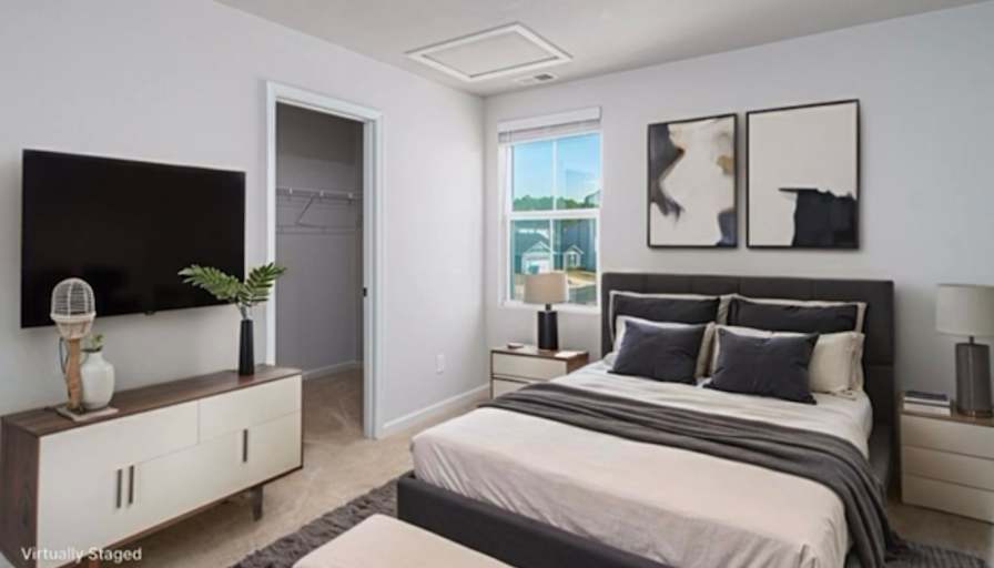 Kelly's room
