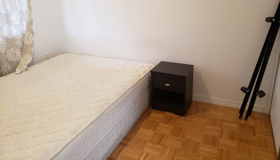 Sharan's room