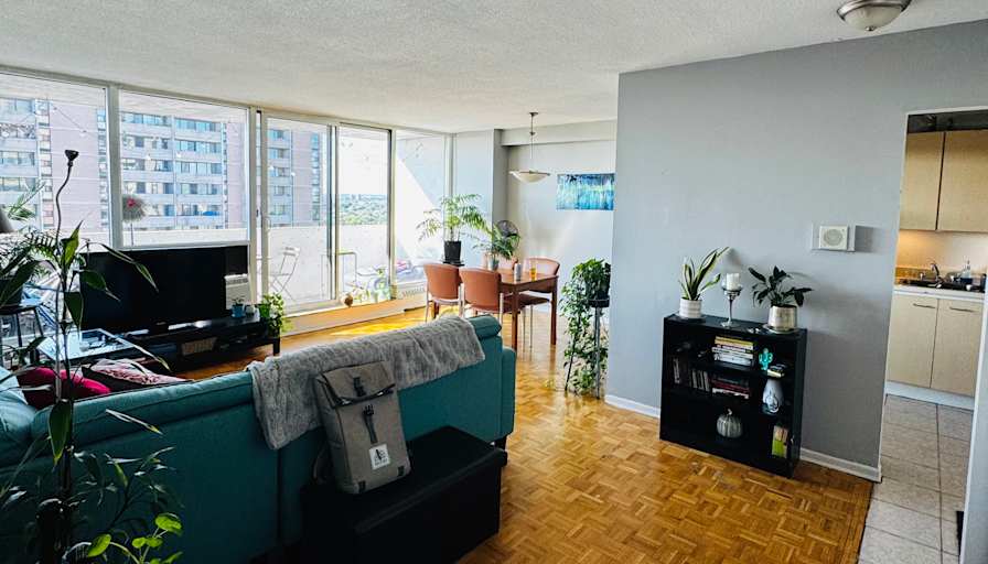 Sergio's room