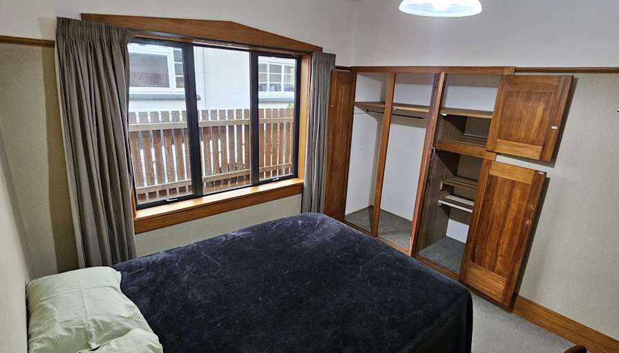 Bob's room
