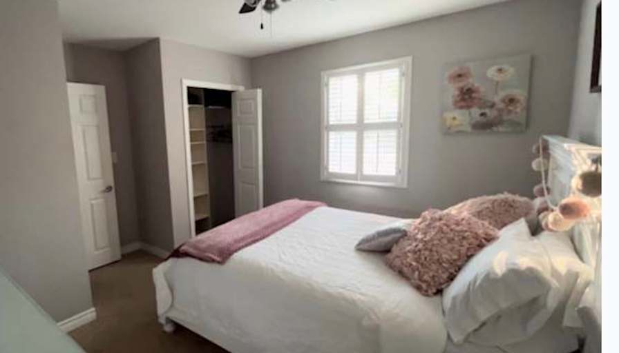 Hanya's room