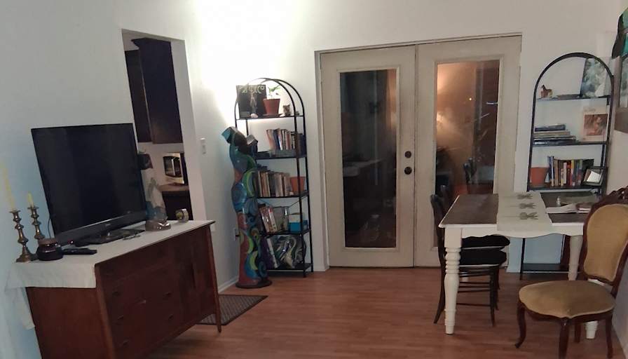 Lee's room