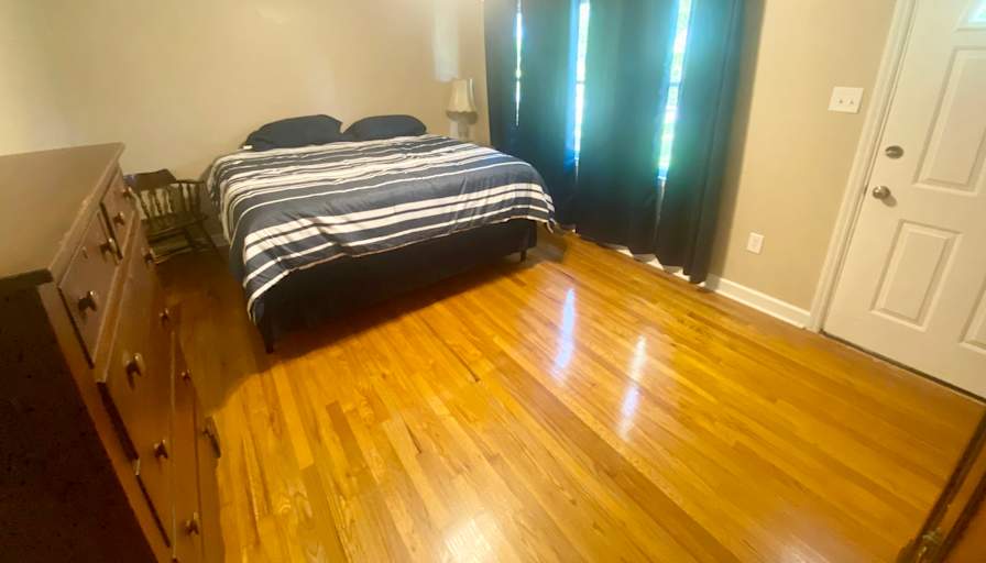Thomas's room