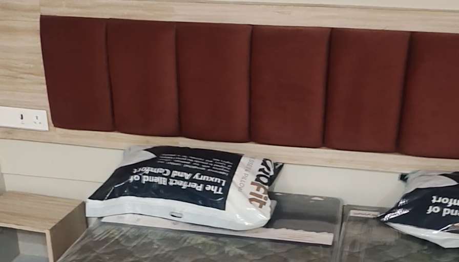 Adarsh Porwal's room