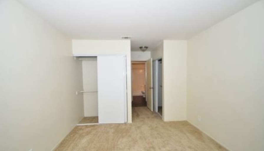 Eric  Munoz's room