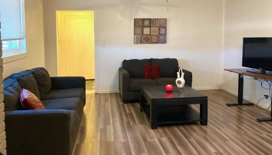 Andrew C Considine's room