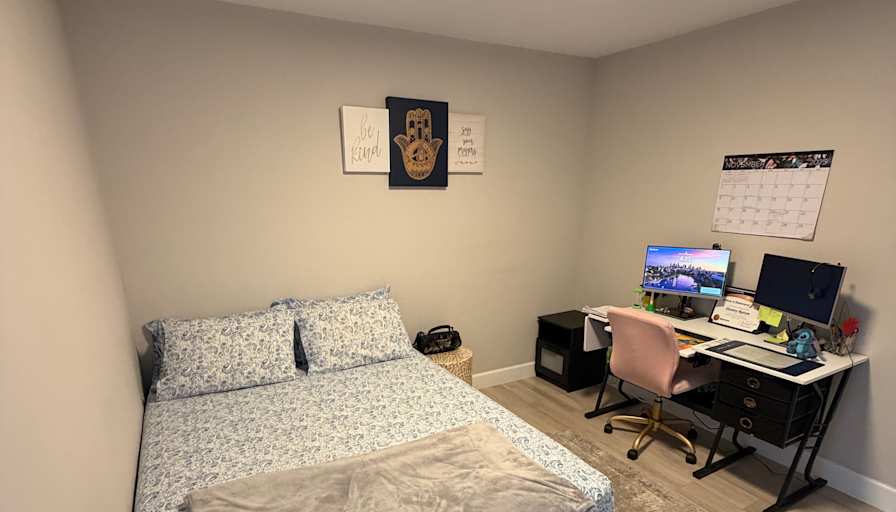 Destiny's room