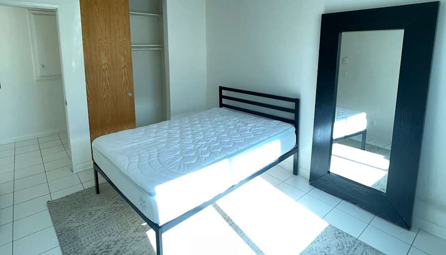 Eric Yaoz's room