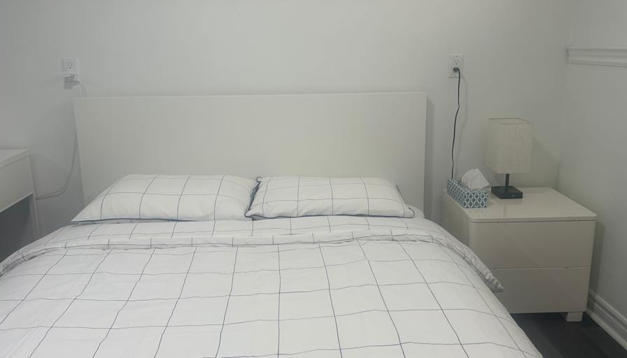 Thien's room