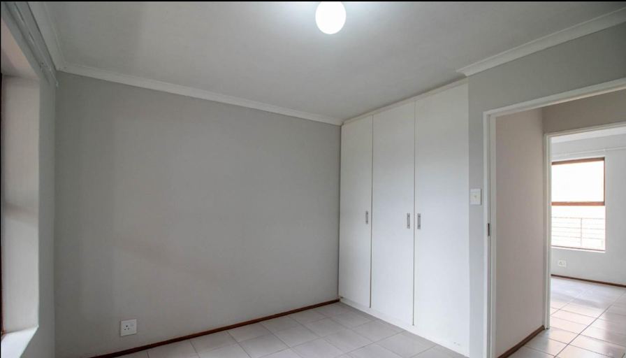 Xolela's room