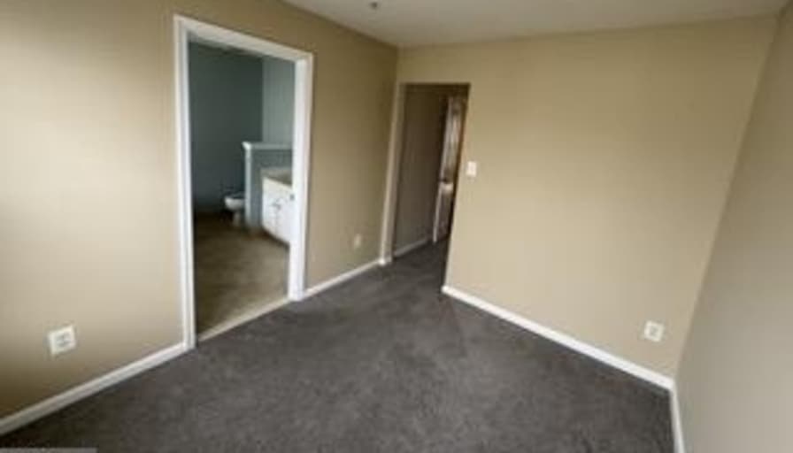 Naomi's room