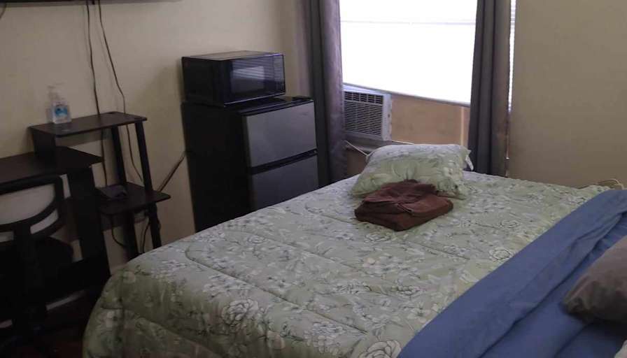 Erik's room