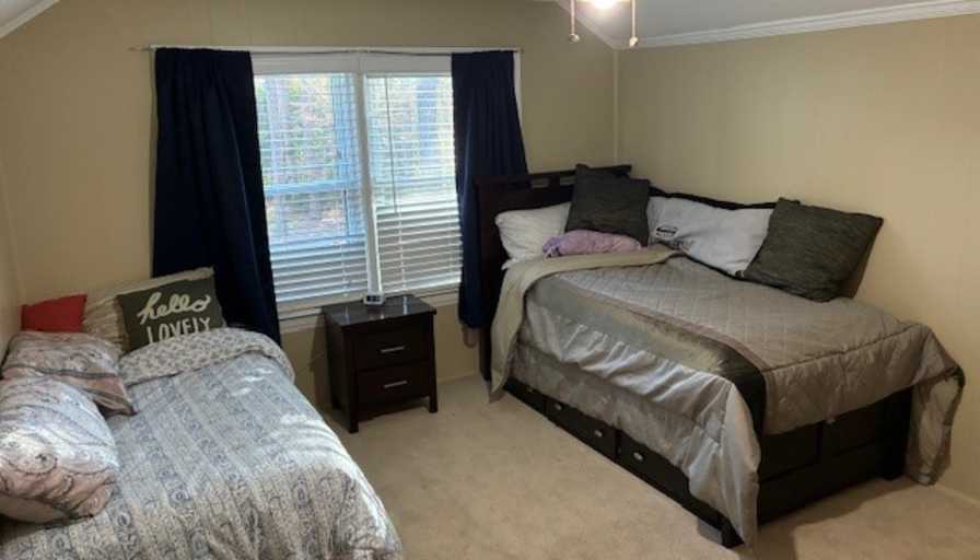 Craig D Bowen's room