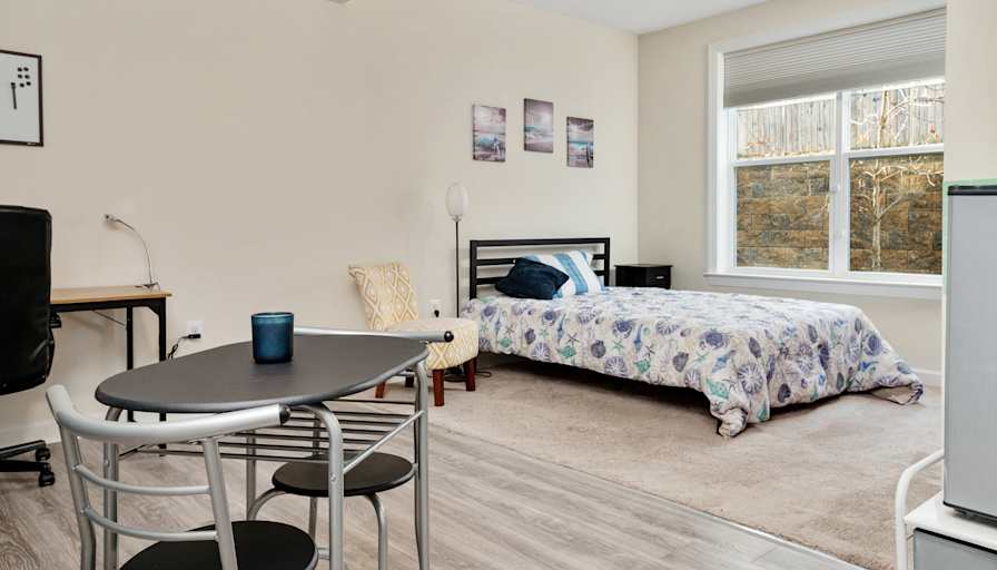 carl's room