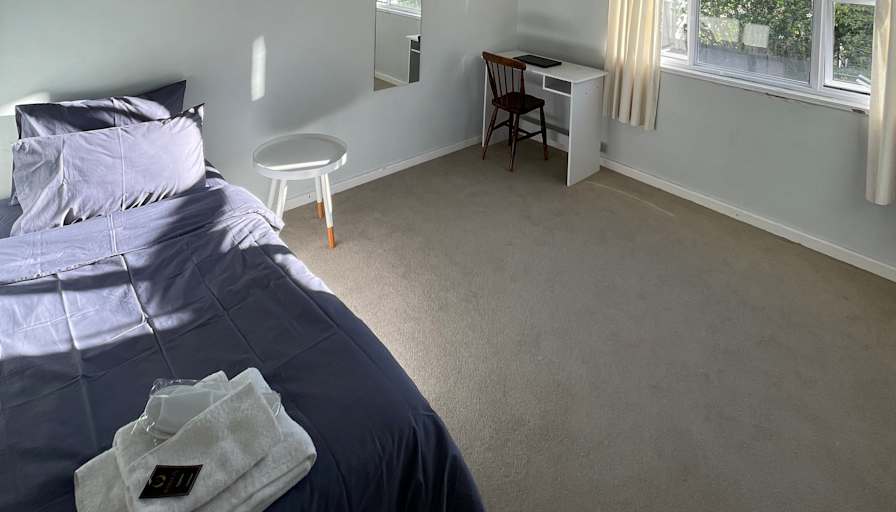 Mona's room