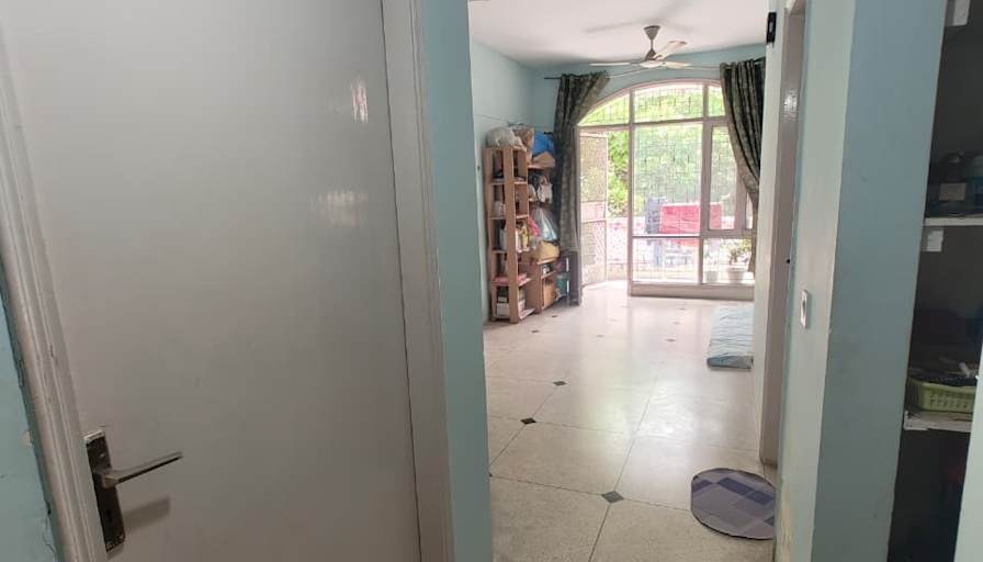 Jiya's room