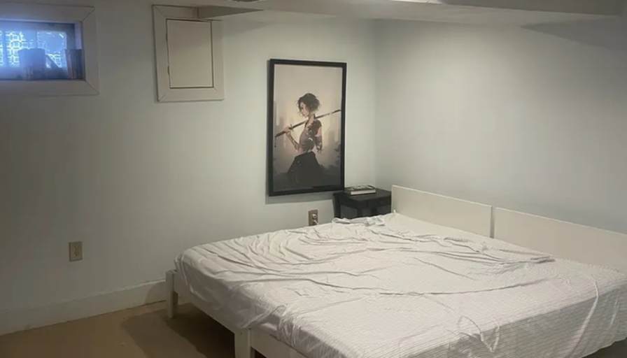 Lyn's room