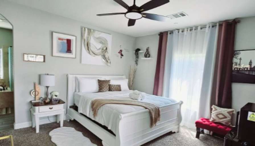 Destiny's room