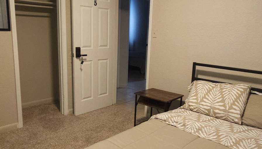 PadSplit's room