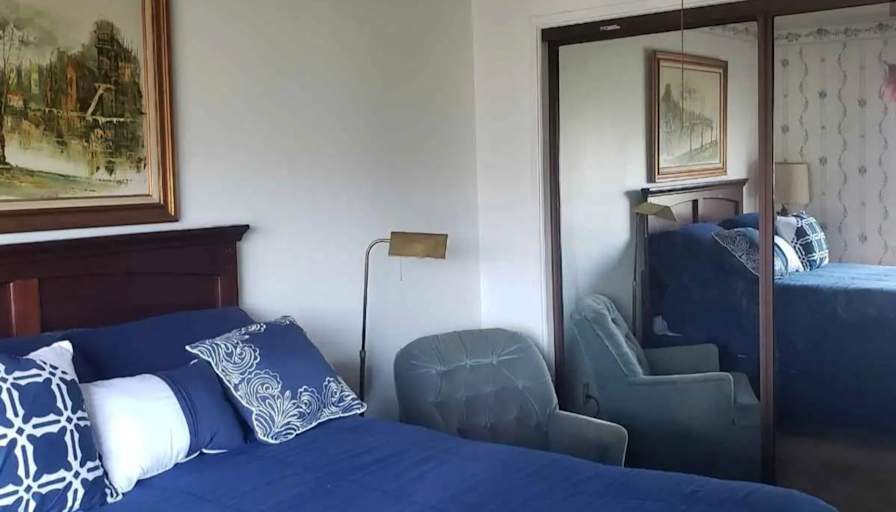 Robert DiPrimio's room