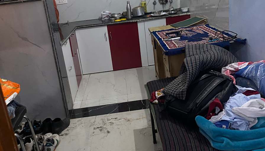 Dixant Maan's room