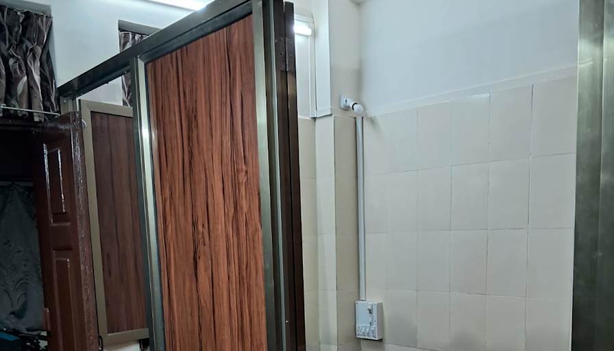 V G Abraham's room